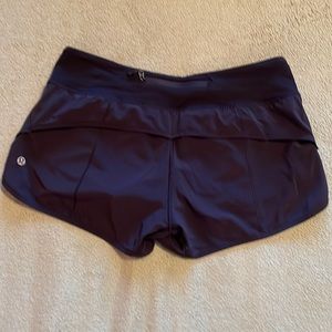 Lululemon mid rise shorts with liner in black